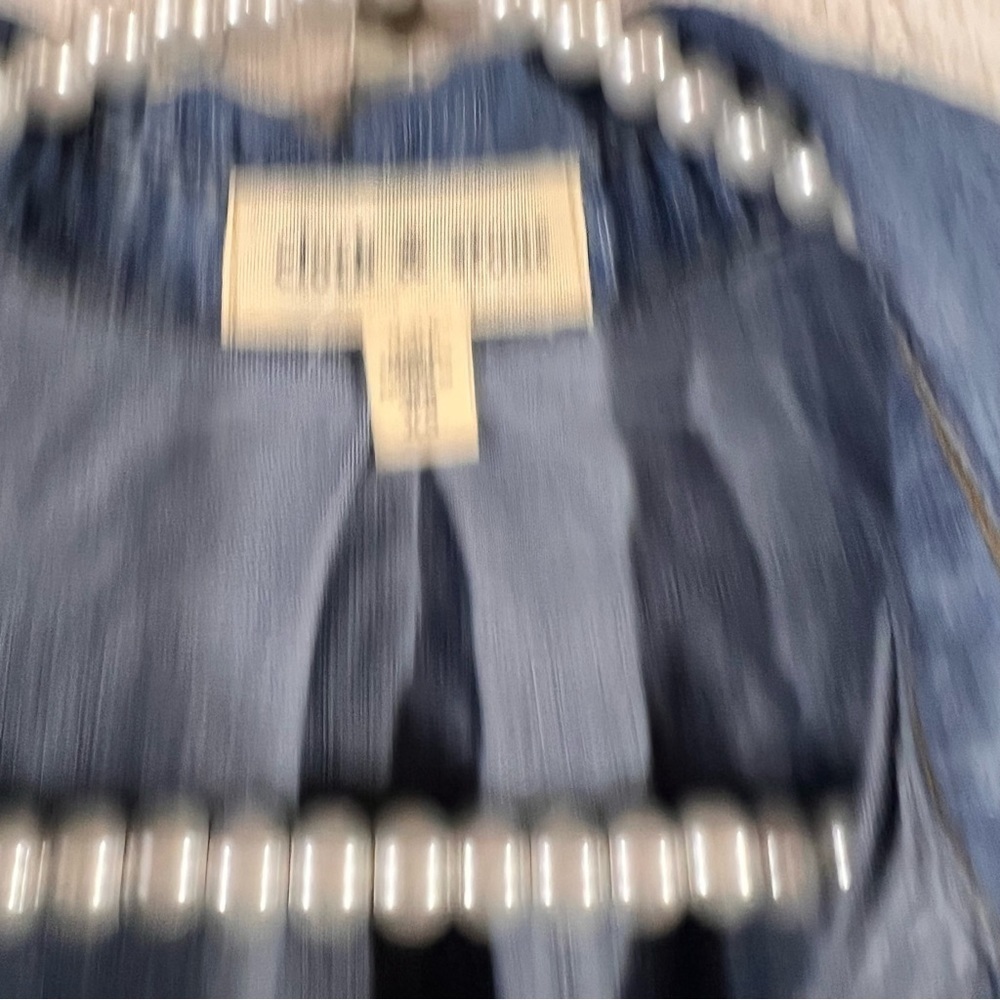 Anthropologie Cloth & Stone Chambray Raw Hem Button Front Shirt Size XS - Picture 11 of 12
